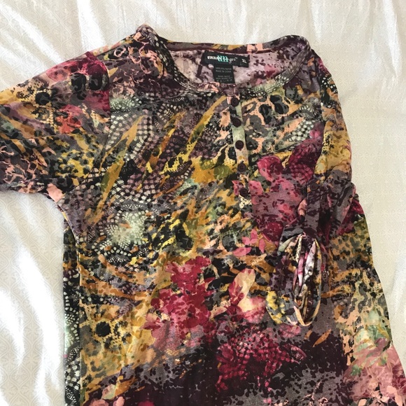 Tunic - Picture 2 of 3